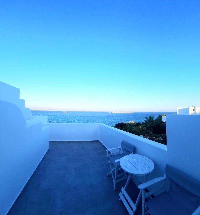 Hotel Paros Blue Dolphin à Chrisi Akti  Extérieur photo