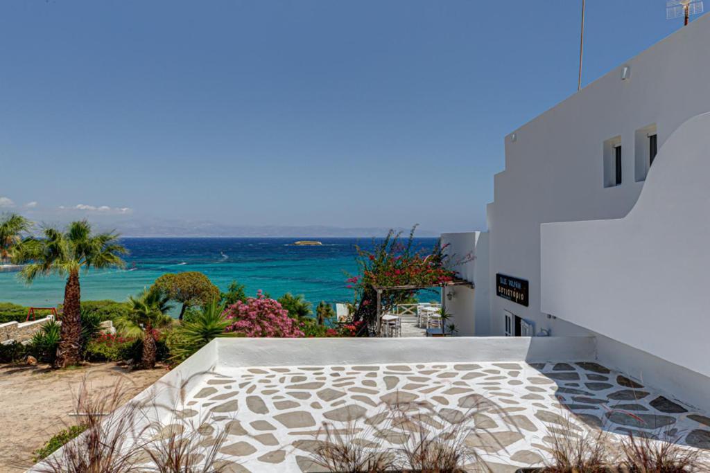 Hotel Paros Blue Dolphin à Chrisi Akti  Extérieur photo